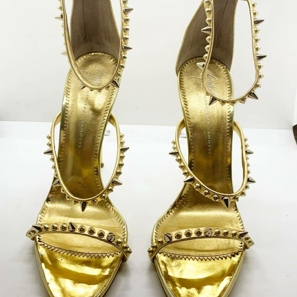 Giuseppe Zanotti Shoes - GOLD STUDDED Giuseppe Stilettos